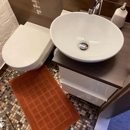 Jolie * Κάουνας