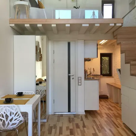 Jolie * Κάουνας